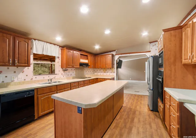 Photo 2 of Single family home for sale at 5715 Chimney Rock, Canyon Lake, TX 78133 | MLS# 1954392 | Listing updated on 2026-09-23