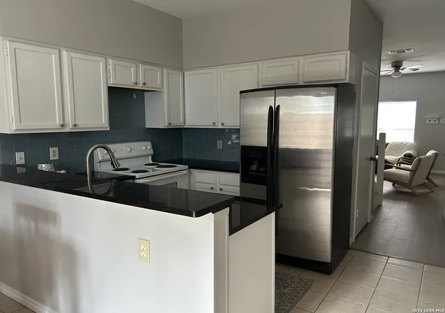 Photo 3 of Single family home for sale at 1915 Crossgate Park, San Antonio, TX 78247 | MLS# 1954403 | Listing updated on 2026-05-03