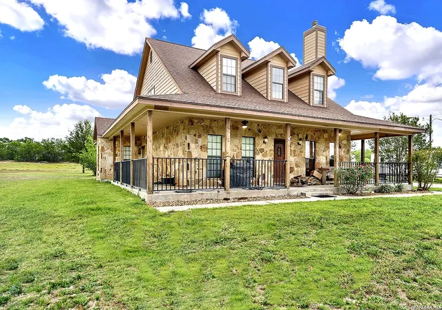 Photo 2 of Single family home for sale at 3283 Hartfield, La Vernia, TX 78121 | MLS# 1954461 | Listing updated on 2026-10-01