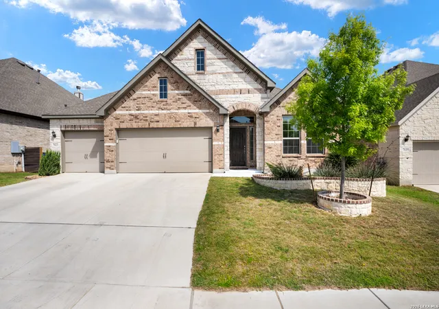 Photo 1 of Sale Pending at 7623 Nolan Crk, Boerne, TX 78015 | MLS# 1954465 | Listing updated on 2026-04-20
