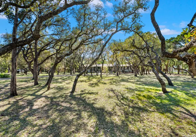 2nd image of 114 Wagon Trail Road, Shavano Park, TX 78231 | MLS# 1954469