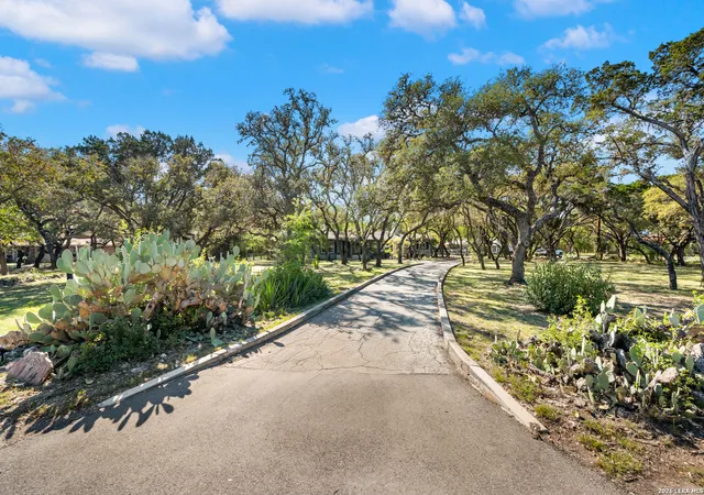 1st image of 114 Wagon Trail Road, Shavano Park, TX 78231 | MLS# 1954469