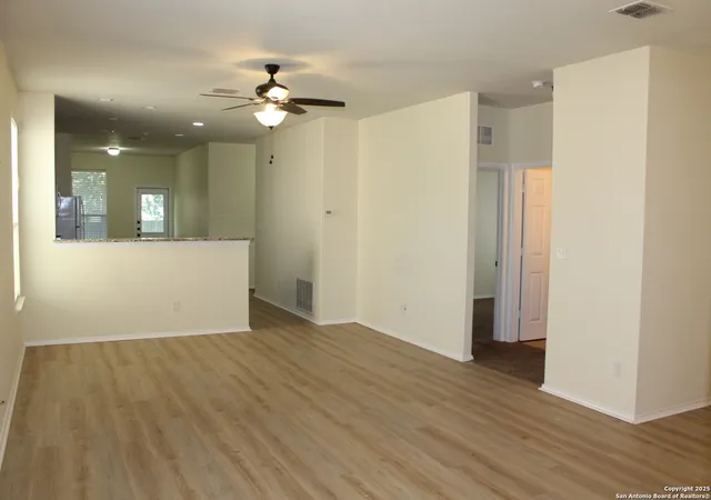4th image of 482 Walnut, Schertz, TX 78154 | MLS# 1954509