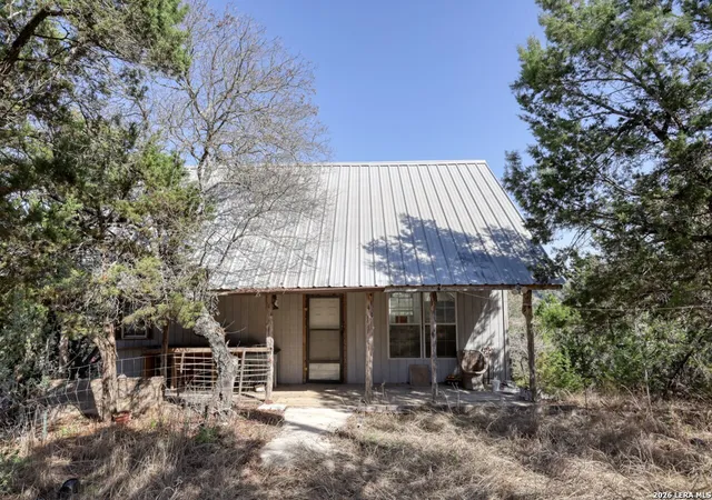 Photo 3 of Single family home for sale at 343 E Headwaters Ranch, Kendalia, TX 78027 | MLS# 1954530 | Listing updated on 2026-05-19