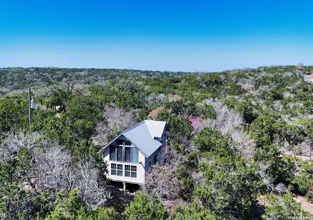 Photo 3 of Single family home for sale at 343 E Headwaters Ranch, Kendalia, TX 78027 | MLS# 1954530 | Listing updated on 2026-05-19