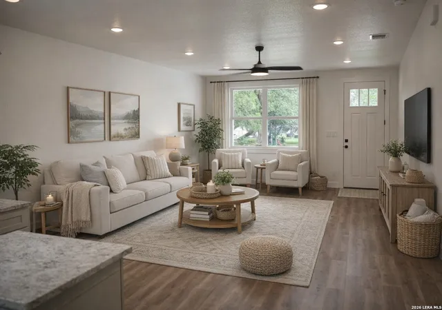 Photo 2 of Sale Pending at 729 Canyon Bnd, Canyon Lake, TX 78133 | MLS# 1954536 | Listing updated on 2026-04-20