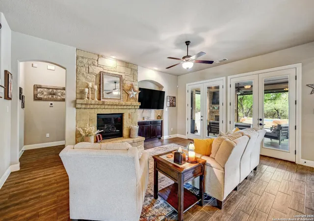 Photo 3 of Single family home for sale at 101 La Rosa Dr, Blanco, TX 78606 | MLS# 1954540 | Listing updated on 2026-04-13