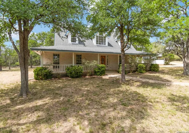 Photo 3 of Sale Pending at 31949 Oak Ridge Pkwy, Bulverde, TX 78163 | MLS# 1954598 | Listing updated on 2026-04-24