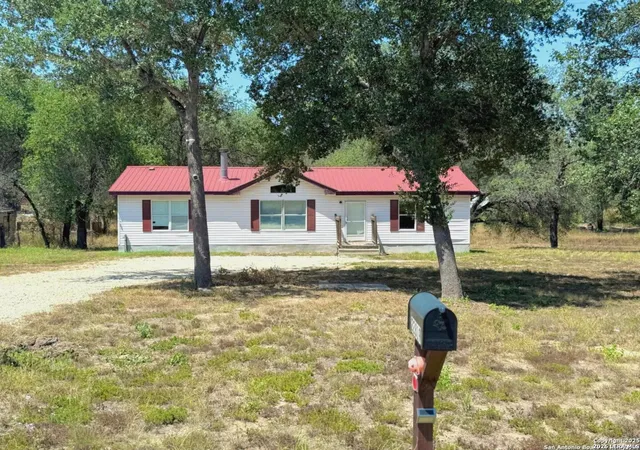 2nd image of 22819 Grand, Elmendorf, TX 78112 | MLS# 1954605