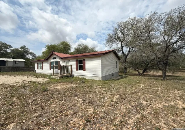 4th image of 22819 Grand, Elmendorf, TX 78112 | MLS# 1954605