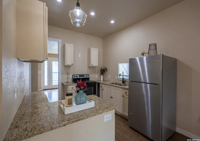 Homes for sale in San Antonio, TX | 1010 W Lynwood Ave, San Antonio, TX 78201 | MLS# 1954624