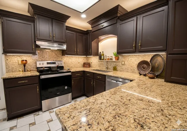 Photo 2 of Single family home for sale at 1239 Bobcat, San Antonio, TX 78251 | MLS# 1954637 | Listing updated on 2026-04-03