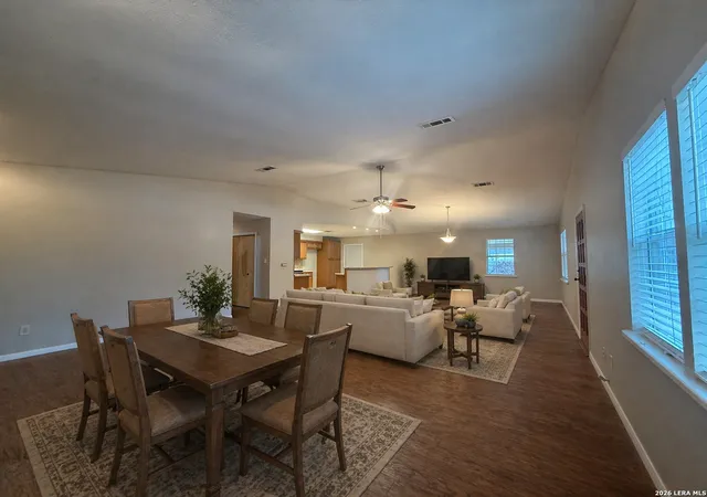 Photo 4 of Single family home for sale at 717 Lookout, Canyon Lake, TX 78133 | MLS# 1954645 | Listing updated on 2026-08-25