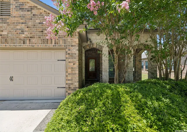 2nd image of 113 Brunswick Dr, Boerne, TX 78006 | MLS# 1954761