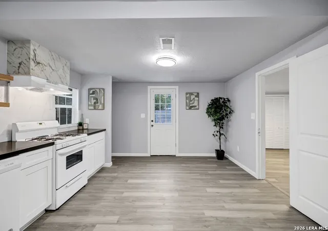 5th image of 154 W Zavalla, San Antonio, TX 78204 | MLS# 1954789