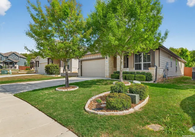 Photo 2 of Sale Pending at 418 Kirkhill Cvs, San Antonio, TX 78260 | MLS# 1954808 | Listing updated on 2026-04-30