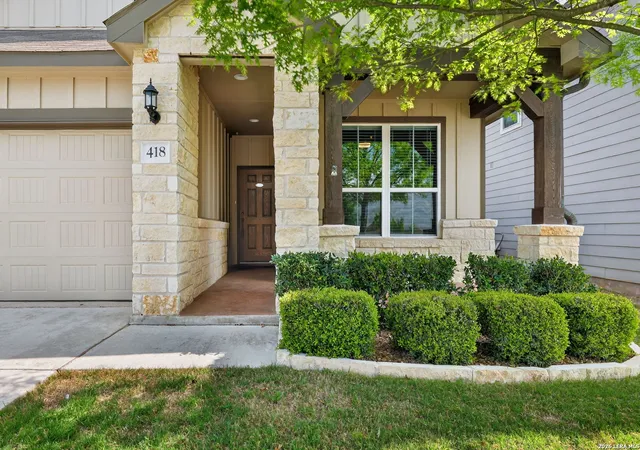 Photo 3 of Sale Pending at 418 Kirkhill Cvs, San Antonio, TX 78260 | MLS# 1954808 | Listing updated on 2026-04-30