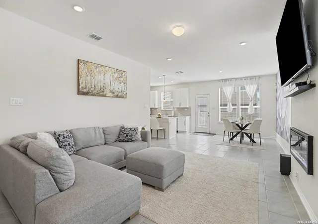 Photo 3 of Condo for sale at 14839 Vance Jackson #UNIT 701, San Antonio, TX 78249 | MLS# 1954832 | Listing updated on 2026-08-29