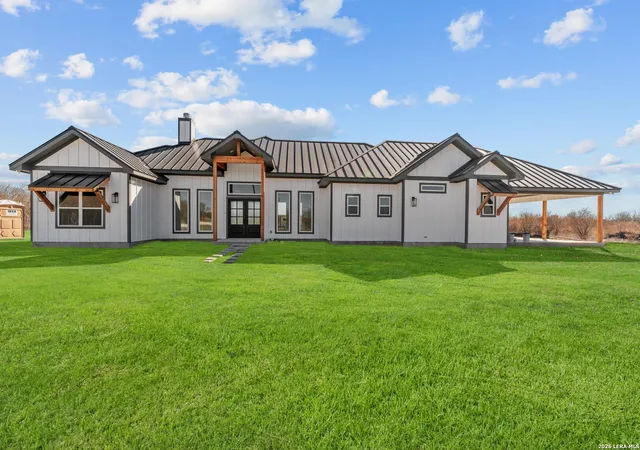 2nd image of 465 W Wetz Road, Marion, TX 78124 | MLS# 1954839