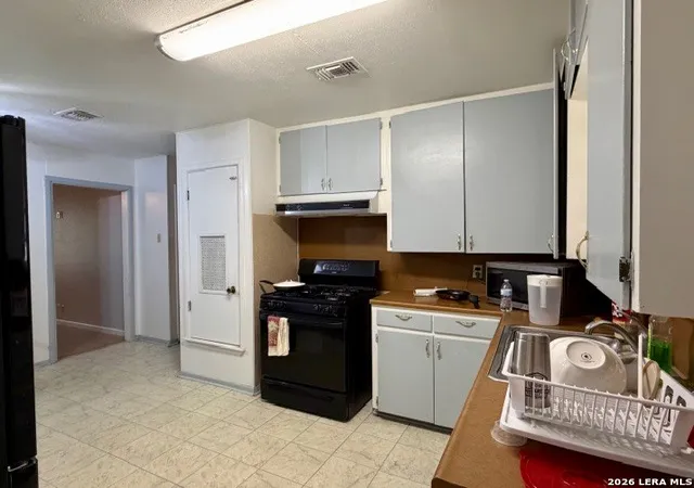 3rd image of 3231 Autumn, San Antonio, TX 78219 | MLS# 1954876