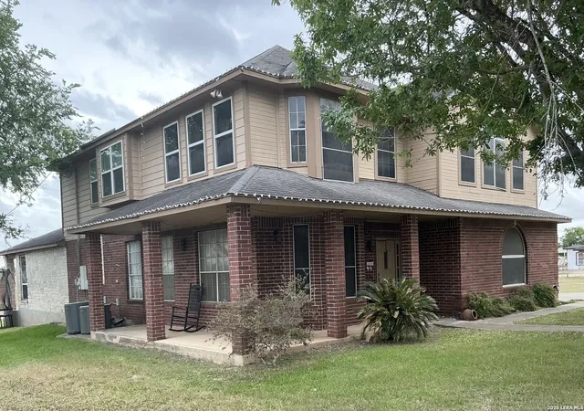 Homes for sale in Stockdale, TX | 601 State Hwy 123, Stockdale, TX 78160 | MLS# 1954907