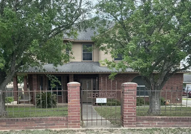 Homes for sale in Stockdale, TX | 601 State Hwy 123, Stockdale, TX 78160 | MLS# 1954907