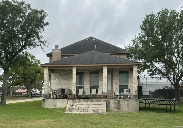 Homes for sale in Stockdale, TX | 601 State Hwy 123, Stockdale, TX 78160 | MLS# 1954907