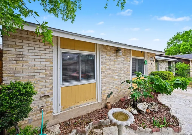 Photo 2 of Single family home for sale at 7140 Oldham, San Antonio, TX 78239 | MLS# 1954960 | Listing updated on 2026-08-16
