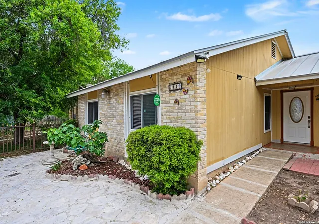 Photo 3 of Single family home for sale at 7140 Oldham, San Antonio, TX 78239 | MLS# 1954960 | Listing updated on 2026-08-16
