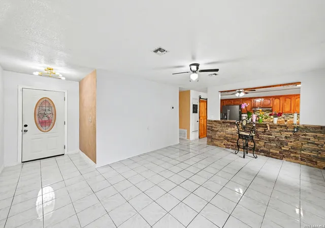 Photo 3 of Single family home for sale at 7140 Oldham, San Antonio, TX 78239 | MLS# 1954960 | Listing updated on 2026-08-16