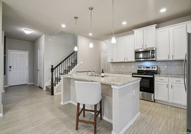 Photo 3 of Sale Pending at 7615 Champion Creek, San Antonio, TX 78252 | MLS# 1954965 | Listing updated on 2026-09-15