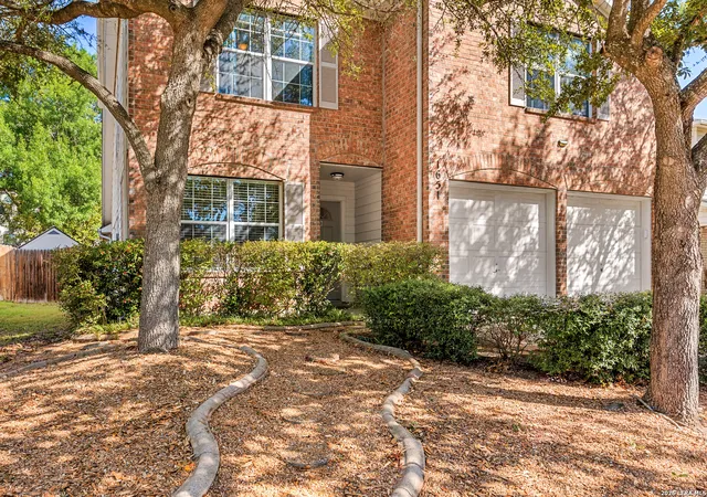 Photo 3 of Single family home for sale at 1651 Mountain Brk, Schertz, TX 78154 | MLS# 1954972 | Listing updated on 2026-09-19