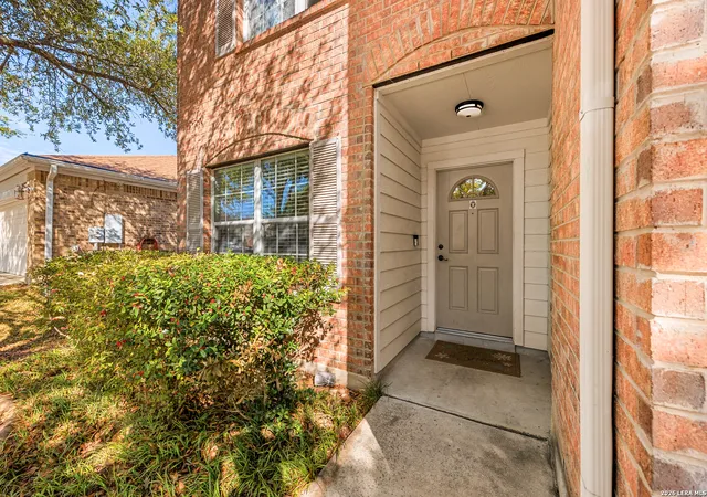 Photo 3 of Single family home for sale at 1651 Mountain Brk, Schertz, TX 78154 | MLS# 1954972 | Listing updated on 2026-09-19