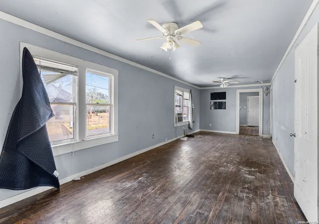 Homes for sale in Seguin, TX | 829 N Goodrich, Seguin, TX 78155 | MLS# 1954975