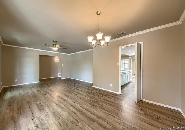 Photo 4 of Sale Pending at 117 Mossridge, Universal City, TX 78148 | MLS# 1954984 | Listing updated on 2026-04-30