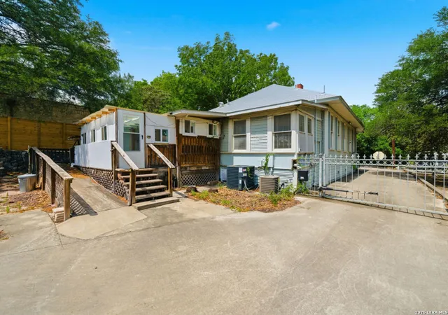 Homes for sale in Alamo Heights, TX | 126 Kennedy Ave, Alamo Heights, TX 78209 | MLS# 1955072