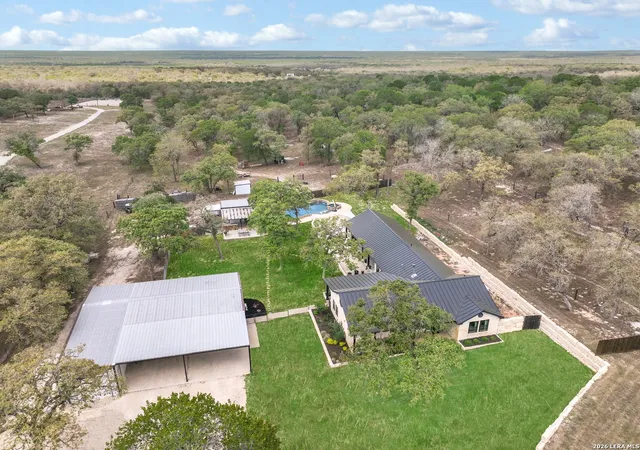 4th image of 736 Capote Oaks, Seguin, TX 78155 | MLS# 1955092