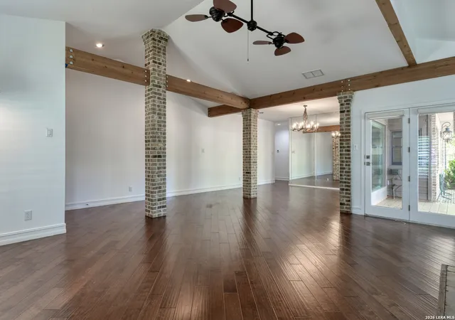 Photo 3 of Sale Pending at 101 Campden Cir, San Antonio, TX 78218 | MLS# 1955101 | Listing updated on 2026-04-23