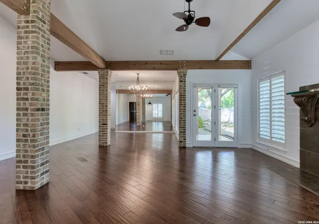 Photo 4 of Sale Pending at 101 Campden Cir, San Antonio, TX 78218 | MLS# 1955101 | Listing updated on 2026-04-23