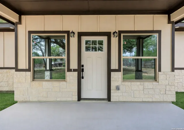 Photo 3 of Sale Pending at 23206 Silver Chalice, Elmendorf, TX 78112 | MLS# 1955105 | Listing updated on 2026-05-01