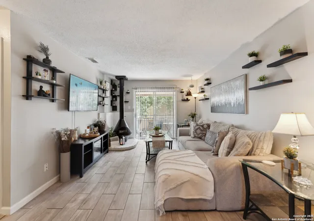 Condo for sale at 923 Vance Jackson #1104, San Antonio, TX 78201 | MLS# 1955113