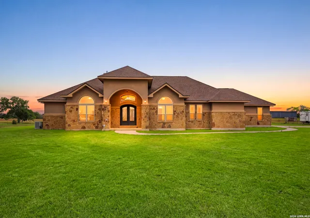 1st image of 15820 Fm 539, La Vernia, TX 78121 | MLS# 1955114