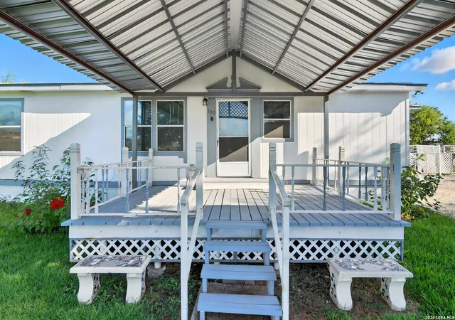 1st image of 100 Park Meadow, Cibolo, TX 78108 | MLS# 1955140