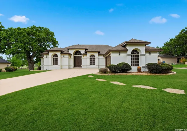 4th image of 101 Lynx, Devine, TX 78016 | MLS# 1955175