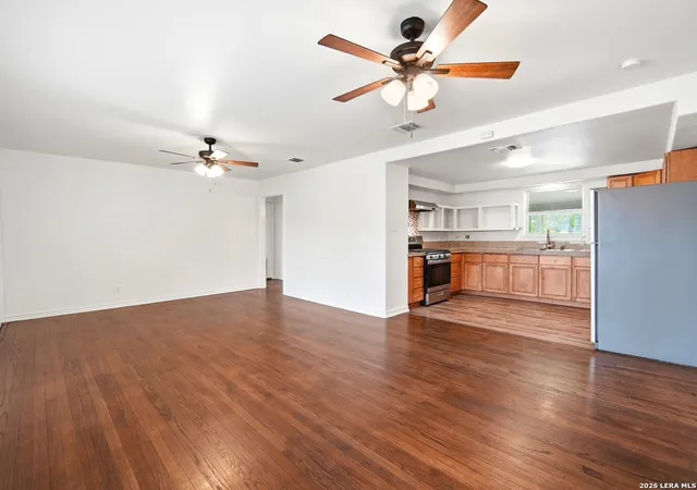 Photo 2 of Single family home for sale at 318 Blakeley, San Antonio, TX 78209 | MLS# 1955194 | Listing updated on 2026-09-20