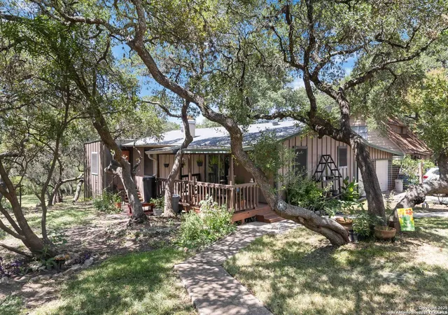 Photo 1 of Sale Pending at 1588 Westview Ct, Canyon Lake, TX 78133 | MLS# 1955196 | Listing updated on 2026-07-31