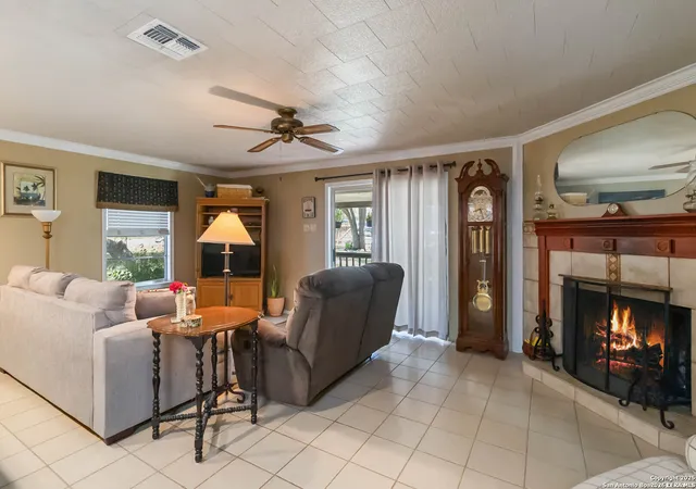 Photo 2 of Sale Pending at 1588 Westview Ct, Canyon Lake, TX 78133 | MLS# 1955196 | Listing updated on 2026-07-31