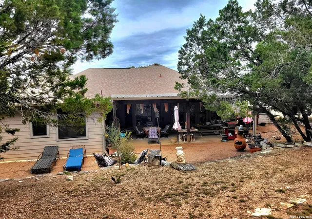 Photo 2 of Single family home for sale at 1332 Johnson Rd, Canyon Lake, TX 78133 | MLS# 1955205 | Listing updated on 2026-04-16