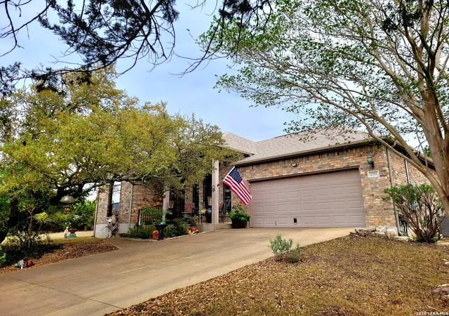 Photo 1 of Single family home for sale at 1332 Johnson Rd, Canyon Lake, TX 78133 | MLS# 1955205 | Listing updated on 2026-04-16