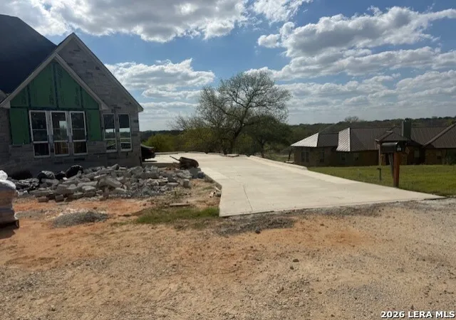 Photo 4 of Single family home for sale at 121 N Abrego Crossing, Floresville, TX 78114 | MLS# 1955225 | Listing updated on 2026-04-16